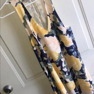 SOLD SOLD SOLD Lulus knee length dress